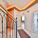 Levilla Vila Demre