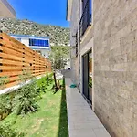 Vila Levilla *